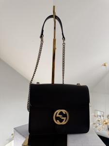Gucci Interlocking czarna torebka na ramię 