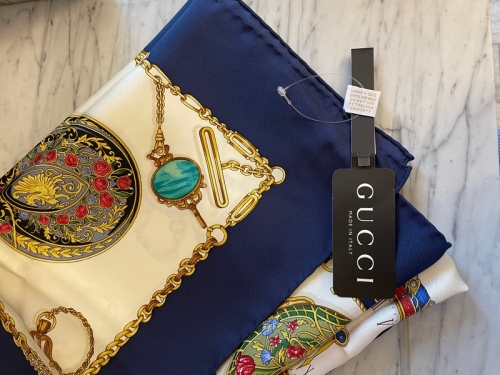 Gucci jedwabna chusta nowa (9).jpeg