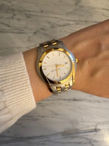 GUCCI szwajcarski zegarek męski, koperta 40mm, oryginalny na złoto-srebrnej bransolecie + pudełko