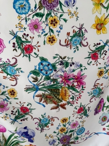 Gucci duża chusta motyw kwiatów, 100 % jedwab,XL  