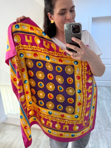 celine chusta (1).jpeg