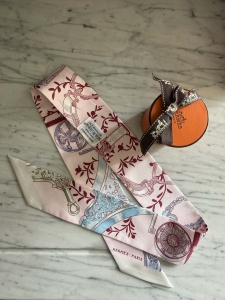 Hermès Twilly –Nowa Jedwabna Apaszka |  Pudełko 