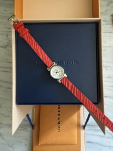 LOUIS VUITTON Tambour Q151C, zegarek damski, w pięknym stanie w całości oryginalny + box