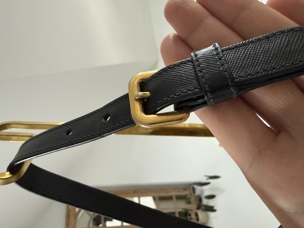 prada czarna torba na ramię (16).jpeg