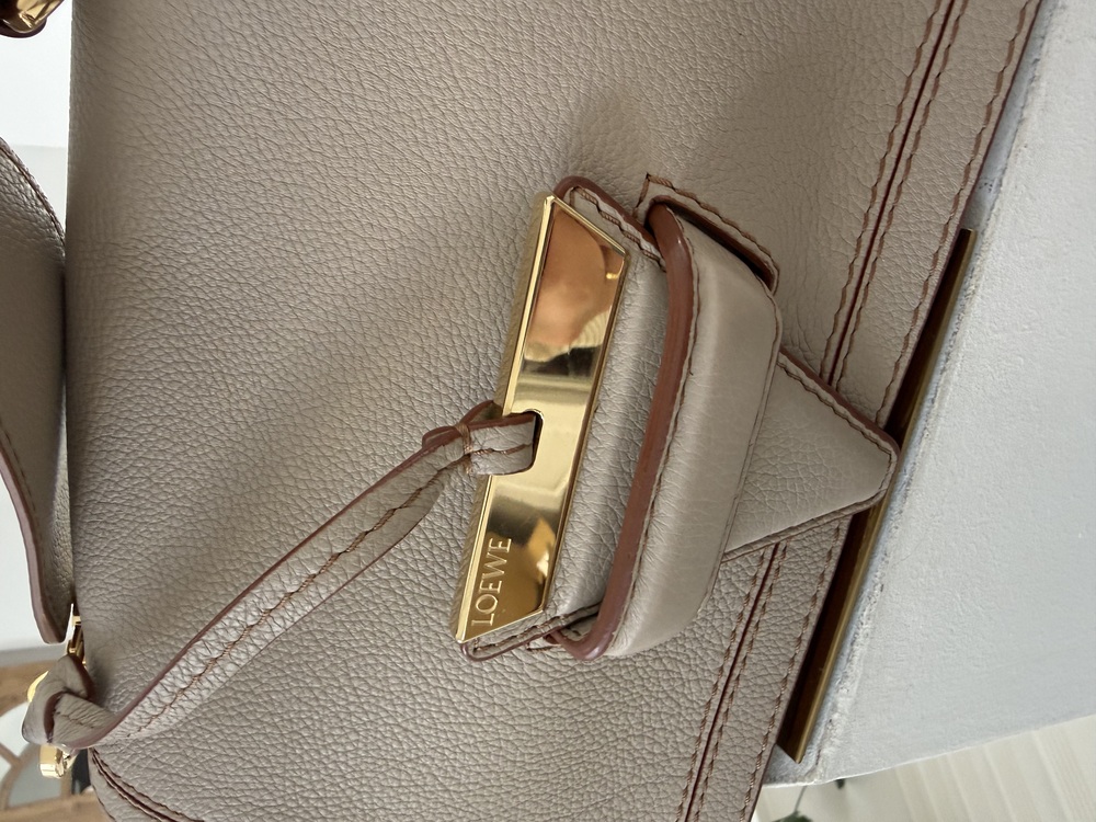 loewe torba na ramie barcelona (6).jpeg