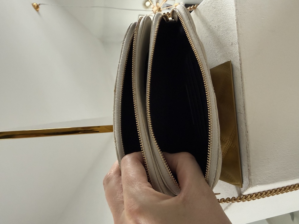 saint laurent torebka na ramię kremowa (5).jpeg