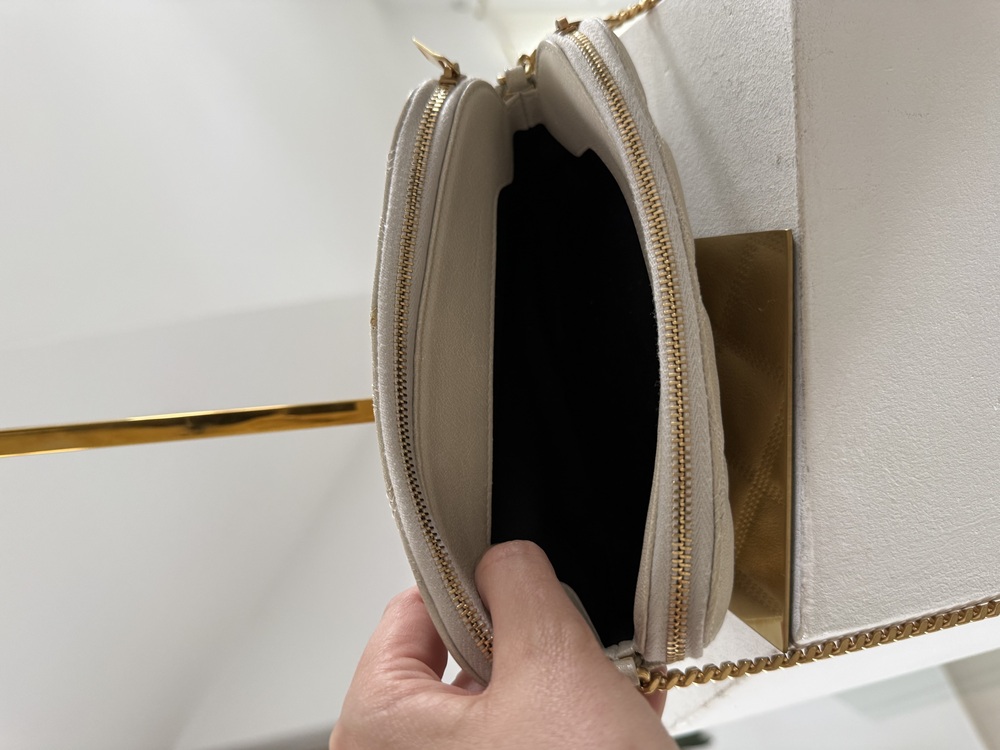 saint laurent torebka na ramię kremowa (8).jpeg