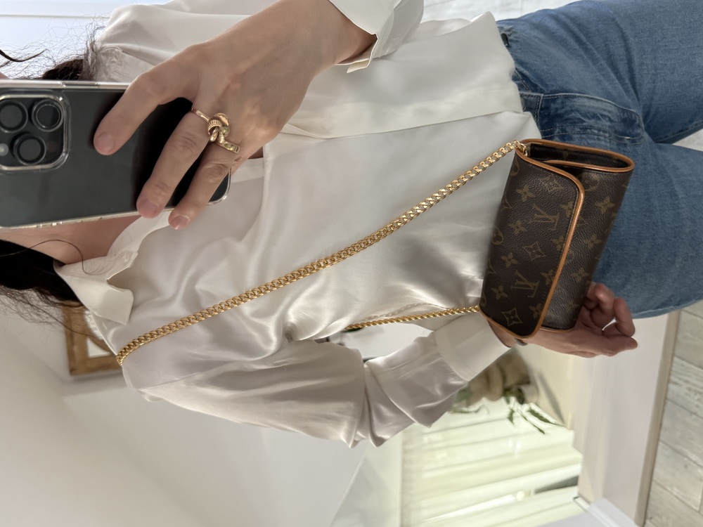 louis vuitton pochette  (2).jpeg