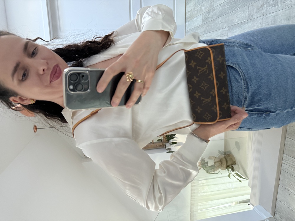 louis vuitton pochette  (7).jpeg