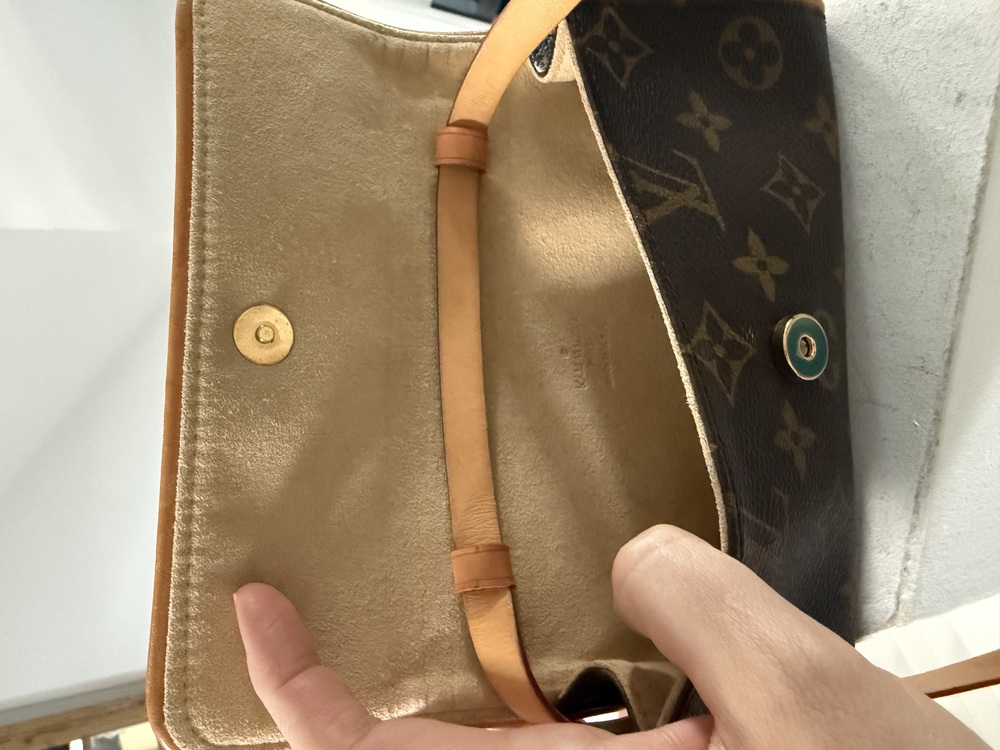 louis vuitton pochette  (9).jpeg