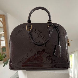Louis Vuitton Alma PM Monogram Vernis 