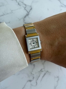 YSL srebrno złoty zegarek vintage, złoto-srebrny, minimalistyczny projekt, koperta 17x22mm w stylu tank