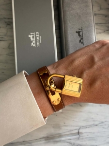 Hermès Kelly, złoty zegarek damski, w pięknym stanie w całości oryginalny + box 