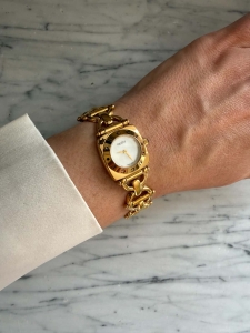 GUCCI Horsebit szwajcarski zegarek vintage, w całości oryginalny na bransolecie, tarcza z masy perłowej 