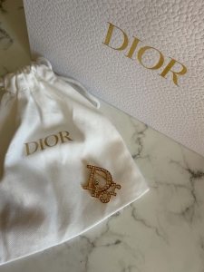 Christian Dior broszka z kryształkami kolor złoty