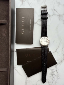 GUCCI szwajcarski zegarek, oryginalny, srebrna koperta 28mm + box